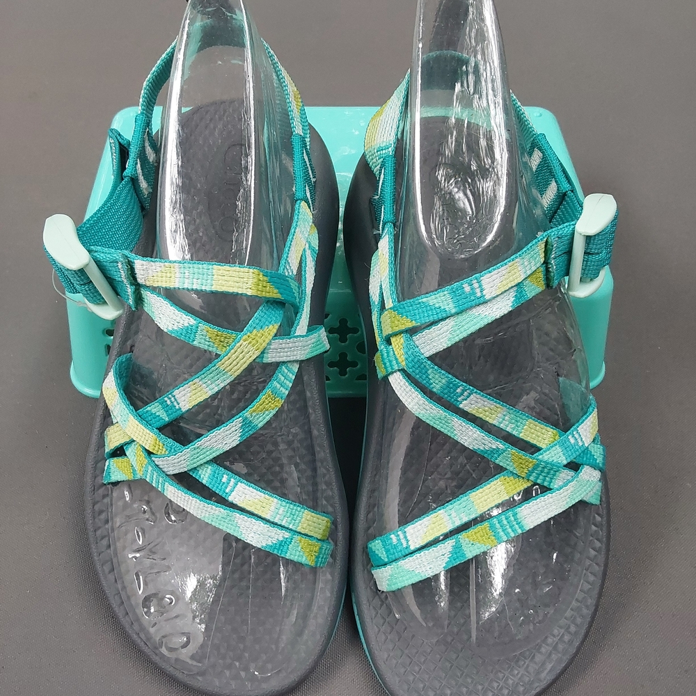 Chaco Kids 3/womens 5